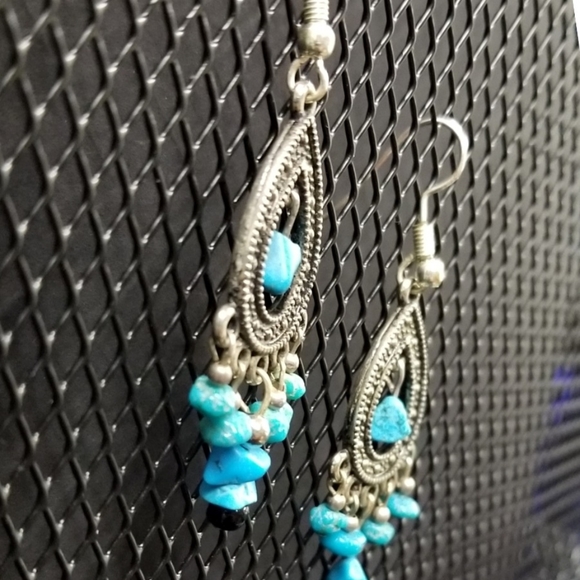 New boho dangle earrings - Picture 3 of 4